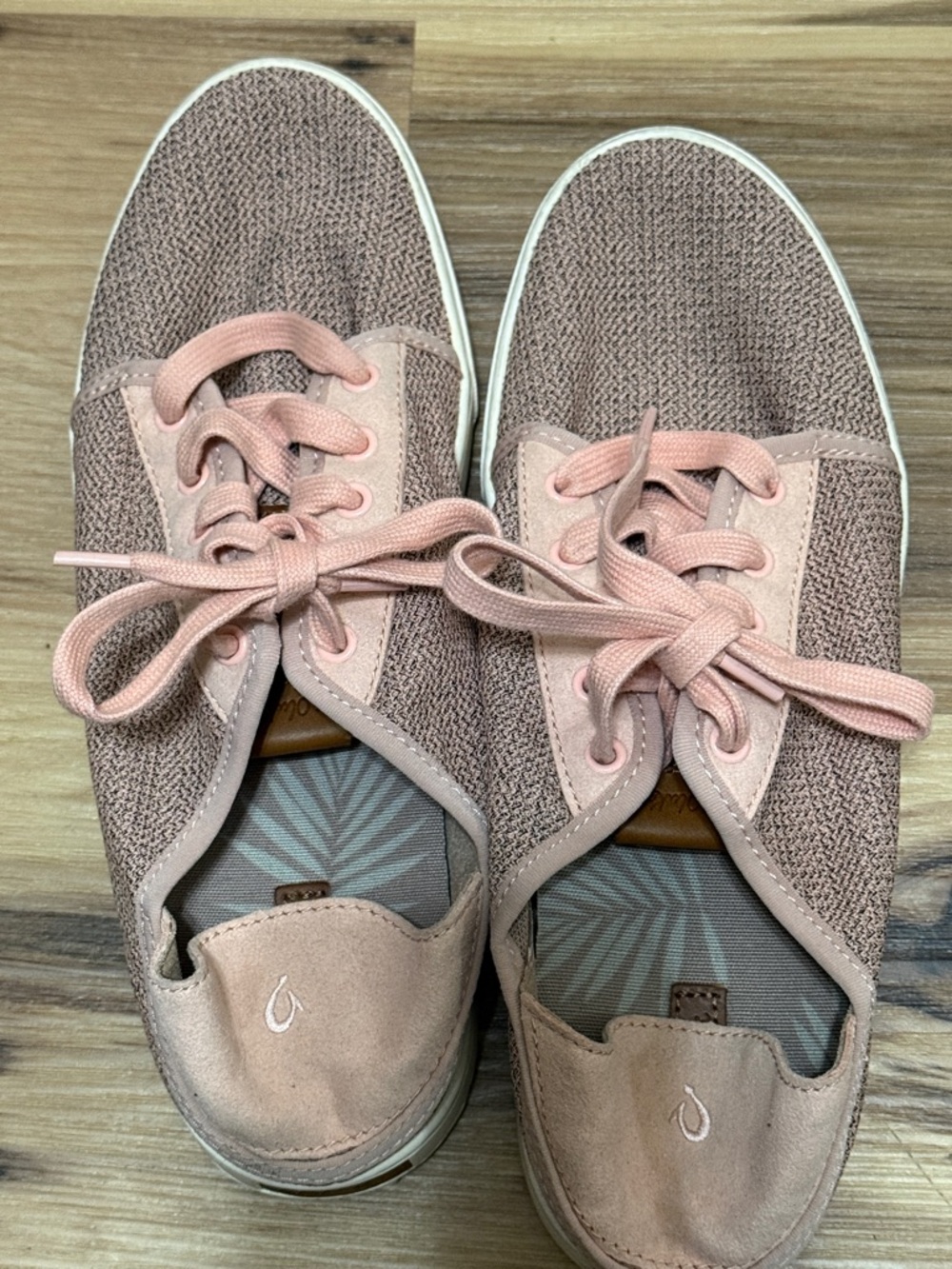 9Women OluKai Blush Suede Slip-On with Knit Trim - Picture 3 of 4